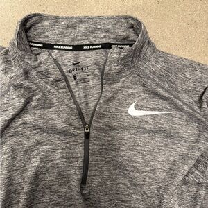 Nike Gray 1/4 Zip Dri-Fit Running longsleeve  size medium
